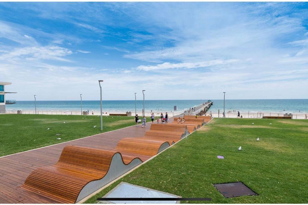 Rawsons Shack Beachfront Unit Suits Single Or Couple Henley Beach South Экстерьер фото